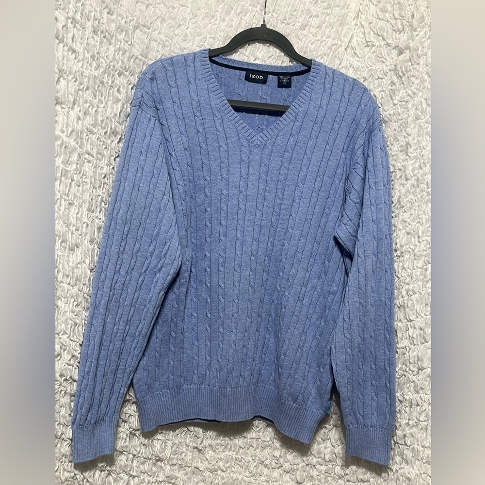 IZOD MENS CABLE KNIT VNECK BABY BLUE VINTAGE SWEATER SIZE XL - Picture 2 of 7